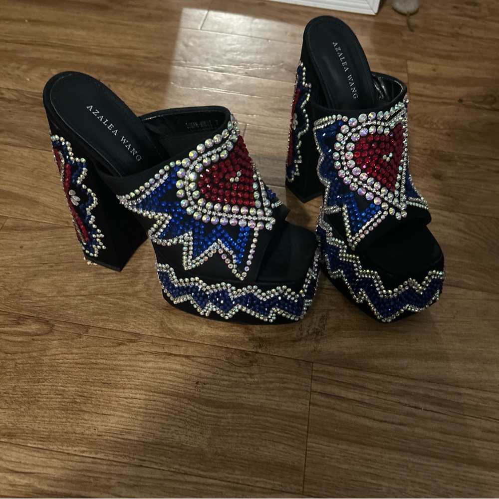 AZALEA WANG Rhinestone Platform Sandals Size 7